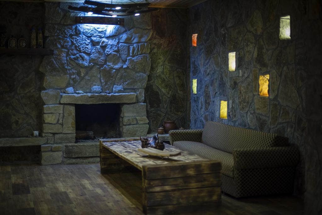 Gng Guest House Telavi Bagian luar foto