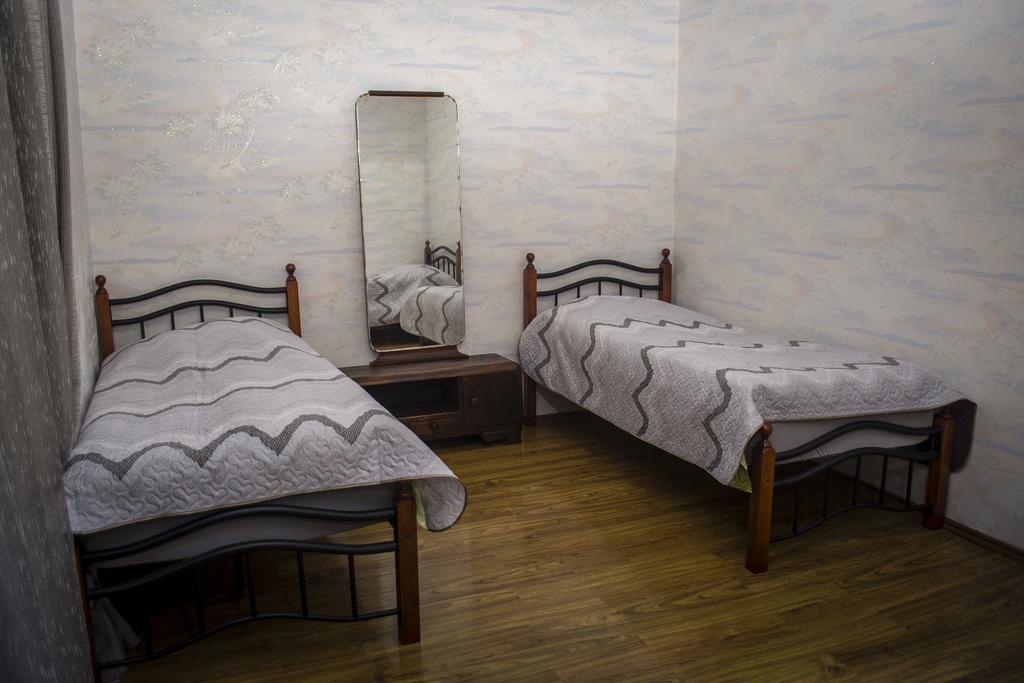 Gng Guest House Telavi Bagian luar foto