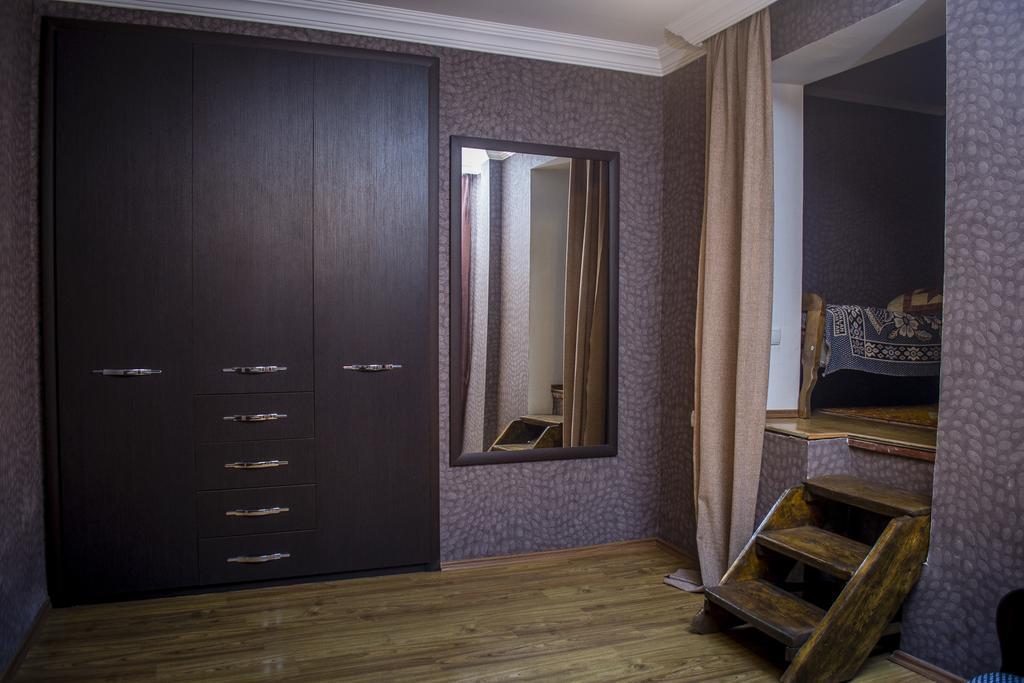Gng Guest House Telavi Bagian luar foto